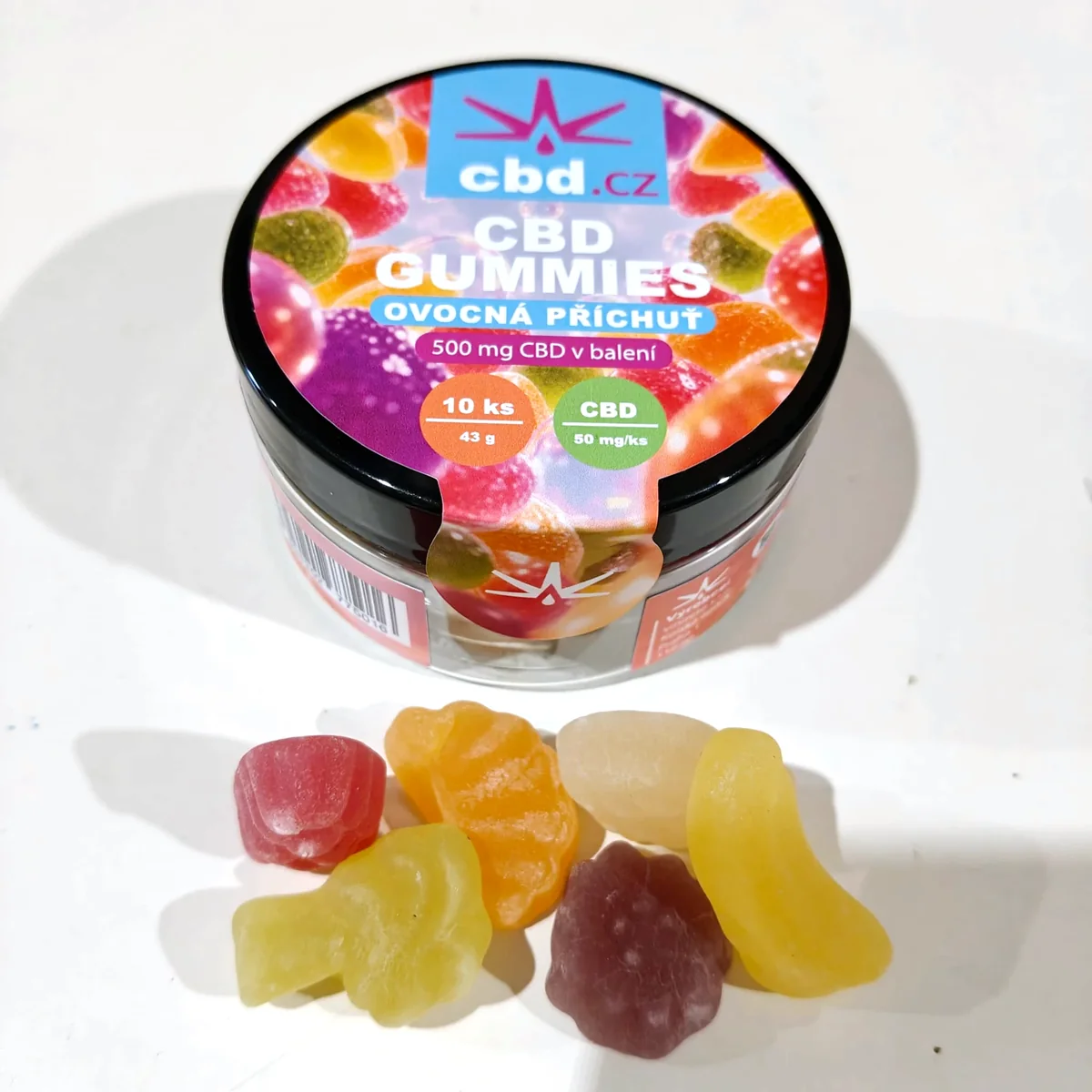 CBD gummies ovocná příchuť – dóza a bonbony